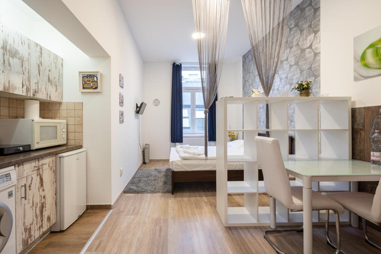 Silver Moon Apartment In The City Center Budapest Bagian luar foto