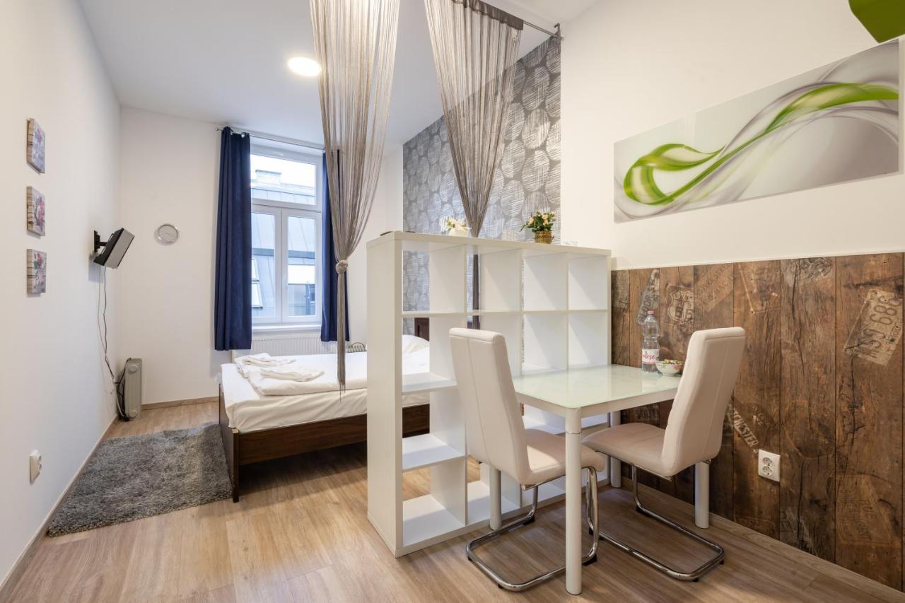 Silver Moon Apartment In The City Center Budapest Bagian luar foto