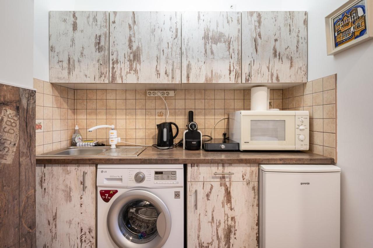 Silver Moon Apartment In The City Center Budapest Bagian luar foto