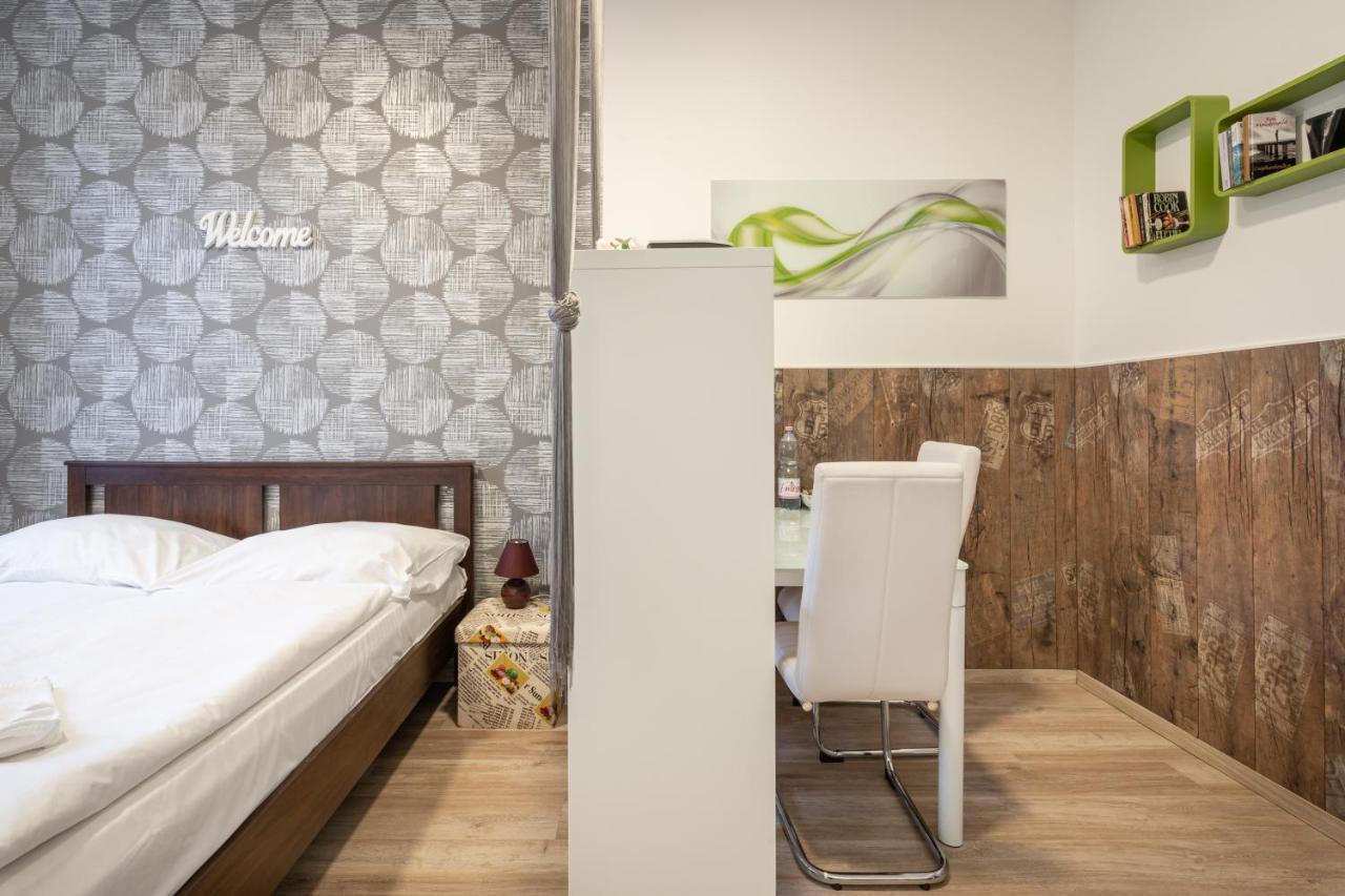 Silver Moon Apartment In The City Center Budapest Bagian luar foto
